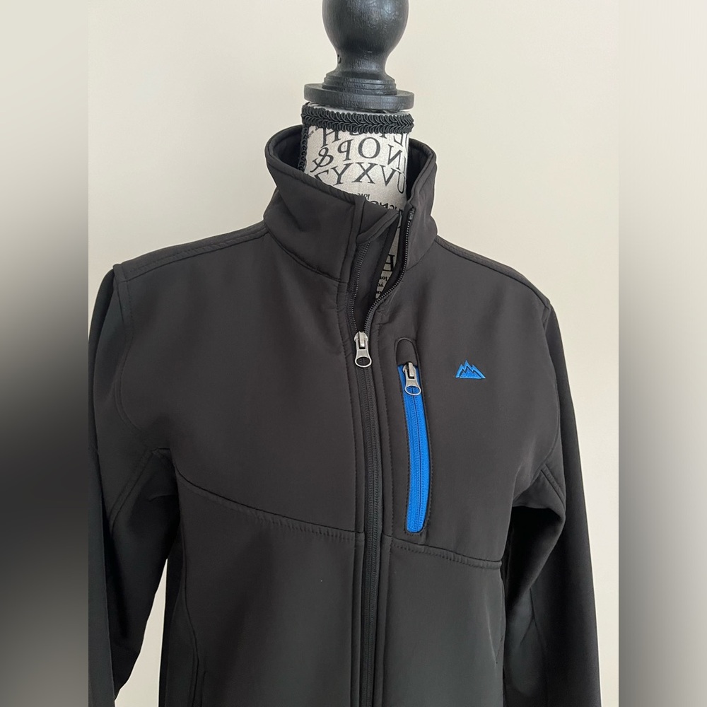 Snozu Performance Boys Jacket with Fleece Lining — Boys Size Medium